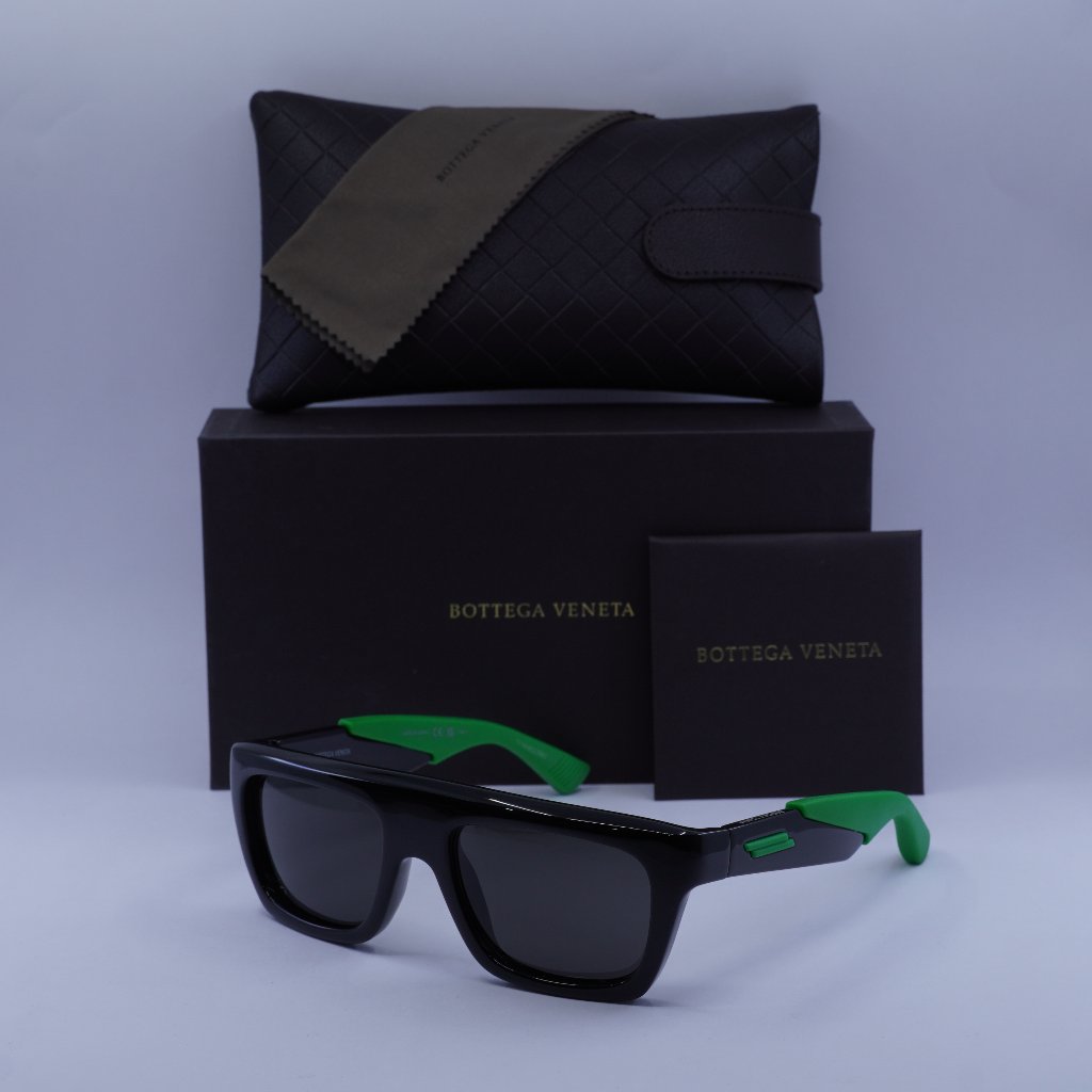 Bottega Veneta Bv1232s 001 Sunglasses Black/Green Rectangle Frame, Grey Lenses